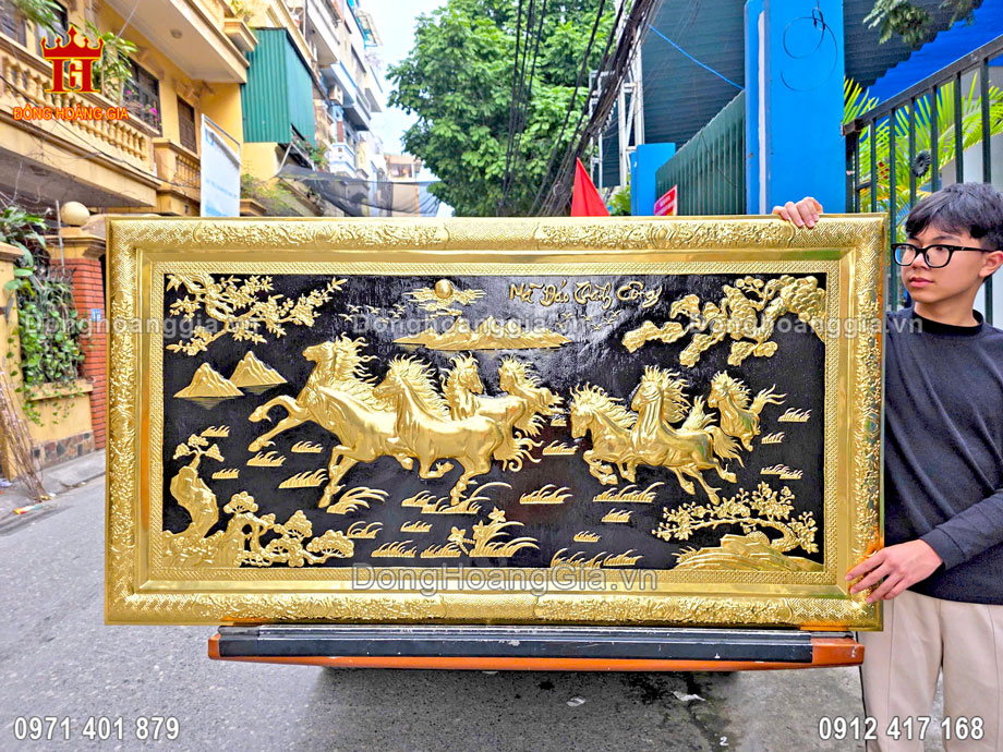 Bàn Giao Tranh Bát Mã Bằng Đồng 1m7 Cho Khách Hà Nội