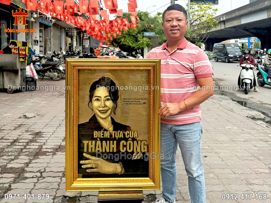 Chế Tác Tranh Chân Dung Theo Yêu Cầu Bằng Đồng SP1942