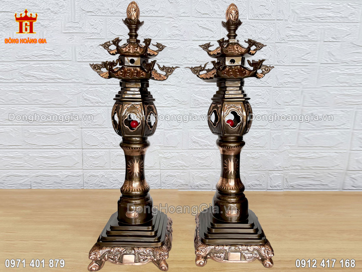 Đèn Thờ Bằng Đồng Đỏ Cạo Phớt Nỉ Dạng Tháp Độc Đáp