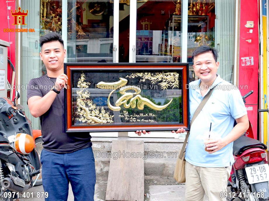 Hoàn Thiện Bức Tranh Chữ Tâm Thư Pháp Mạ Vàng 60x90Cm Cho Khách Hàng