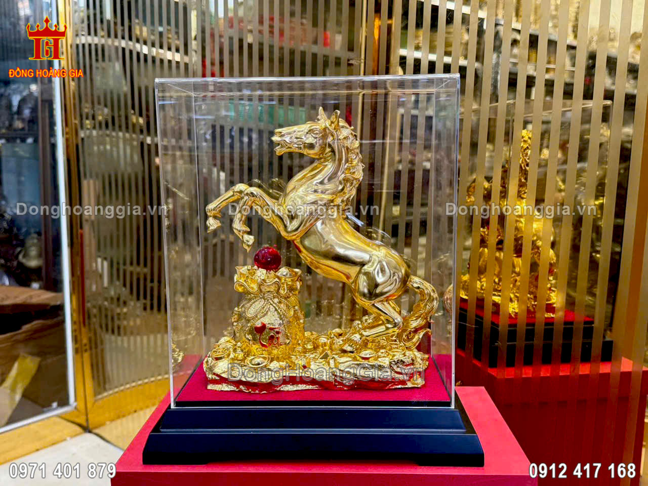 Quà Tặng Tượng Ngựa Tài Lộc Bằng Đồng Mạ Vàng 24K Cao Cấp