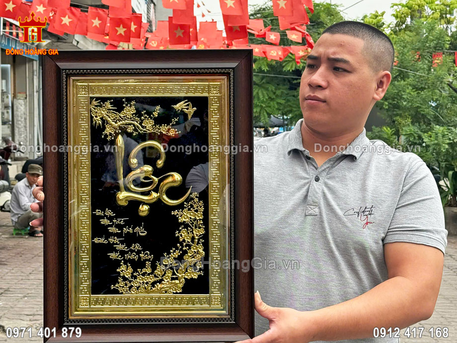 Tranh Chữ Lộc Thư Pháp Bằng Đồng Vàng Khổ Dọc 38x54Cm
