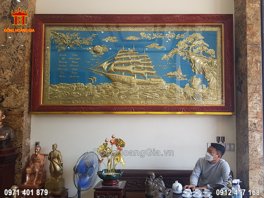 Tranh đồng vàng Thuận Buồm Xuôi Gió treo phòng khách - SP1129
