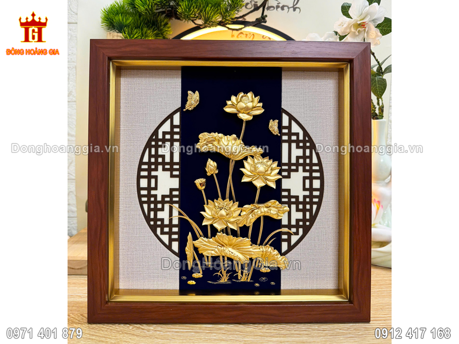 Tranh Hoa Sen Bằng Đồng Mạ Vàng 24K 30x30Cm Quà Tặng Cao Cấp
