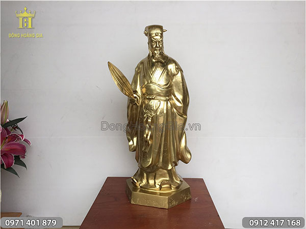 Tượng Khổng Minh mang ý nghĩa biểu tượng cho trí tuệ, con đường công danh thăng tiến