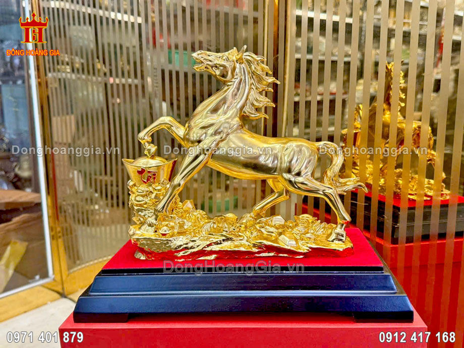 Tượng Ngựa Tài Lộc Bằng Đồng Dát Vàng 24K Quà Tặng Cao Cấp