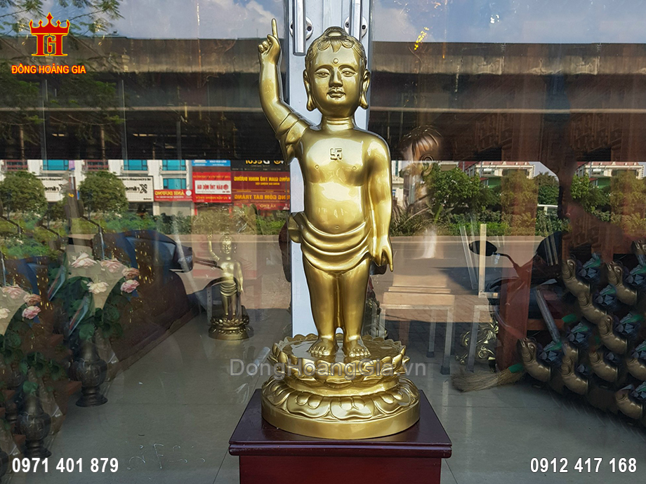 Tượng Phật Đản Sanh Bằng Đồng Vàng Nguyên Chất 57Cm