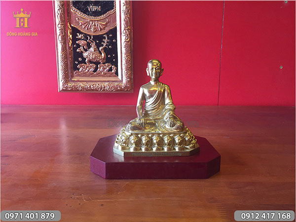 Tượng Phật Hoàng Trần Nhân Tông cỡ nhỏ